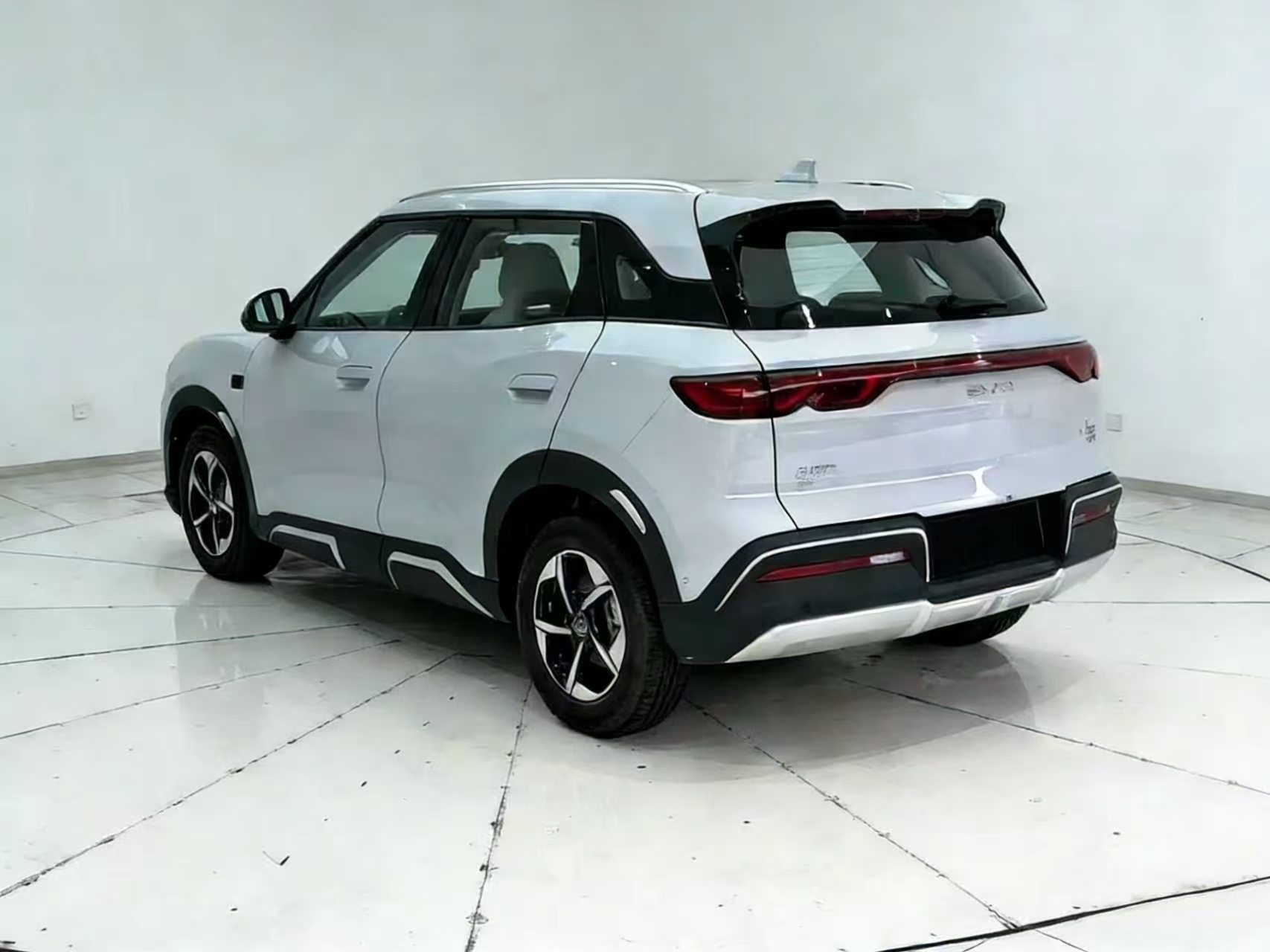 BYD Yuan UP 2025 Smart Driving Edition 401km Transcendent