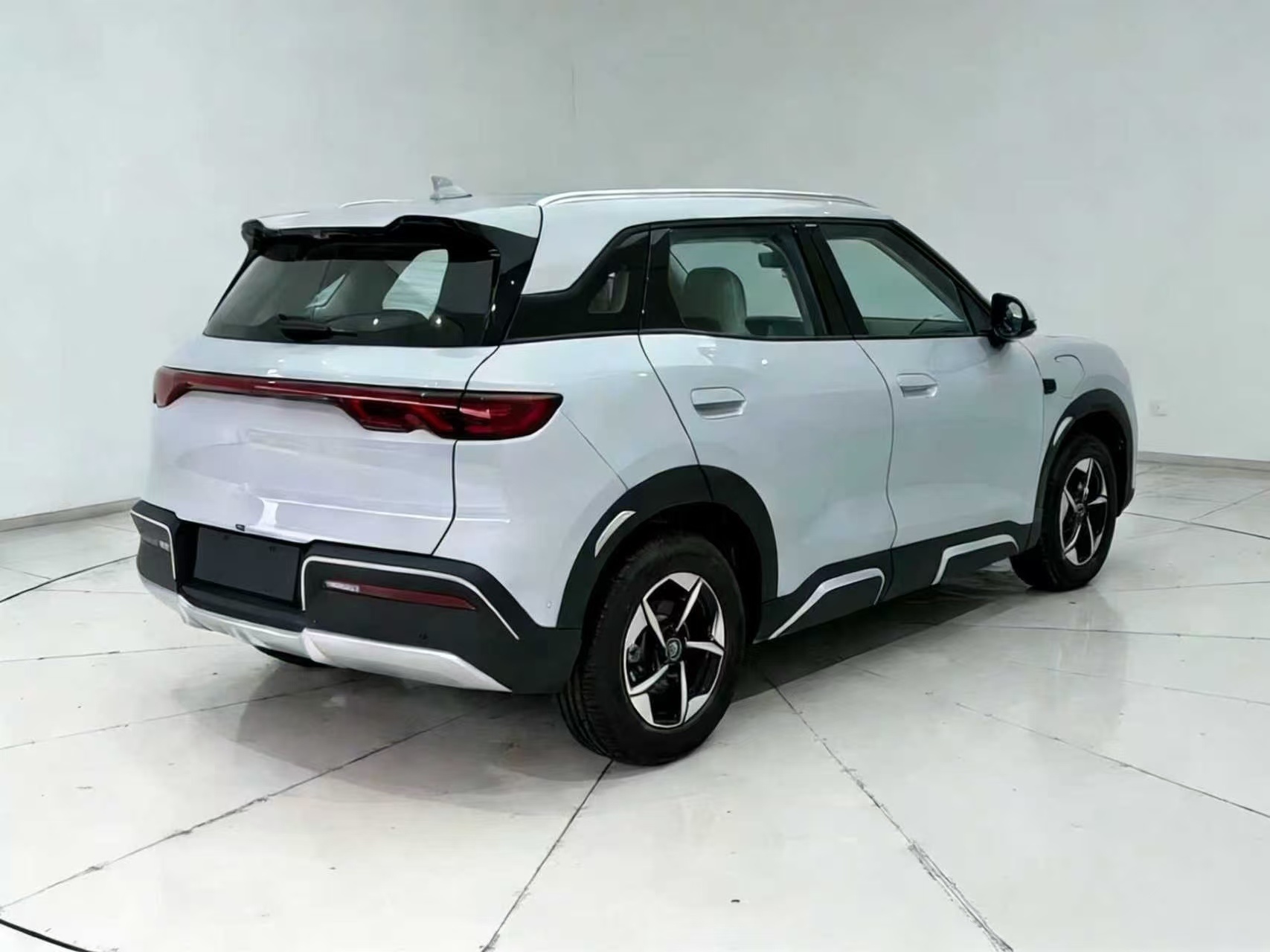 BYD Yuan UP 2025 Smart Driving Edition 401km Transcendent