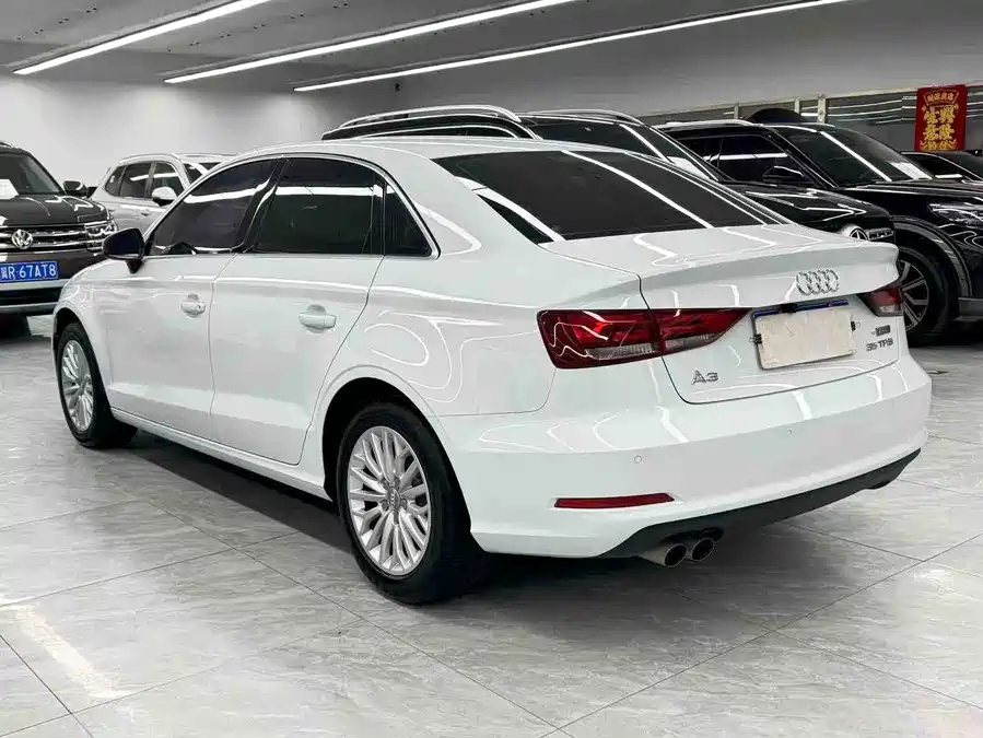 Audi 2016 Audi A3 Limousine 35 TFSI Entry Edition