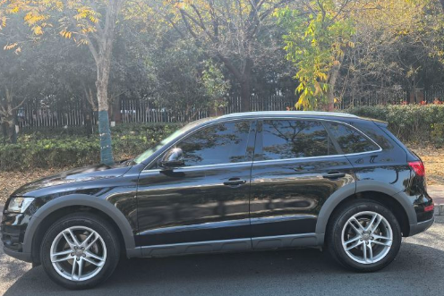 Audi 2017 Audi Q5 Plus 40 TFSI Technology Edition