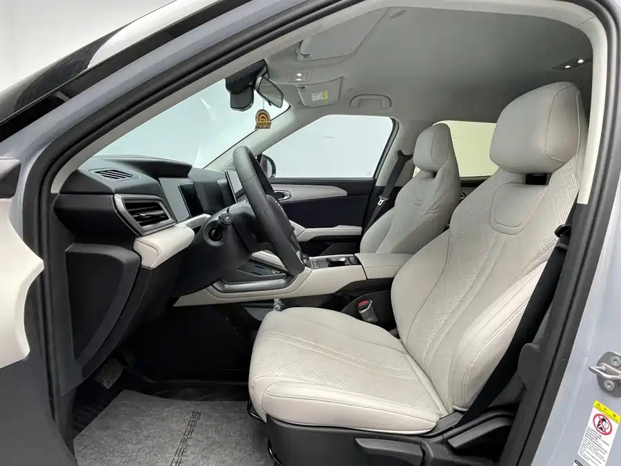 BYD 2024 BYD Yuan UP 301km Leading Edition