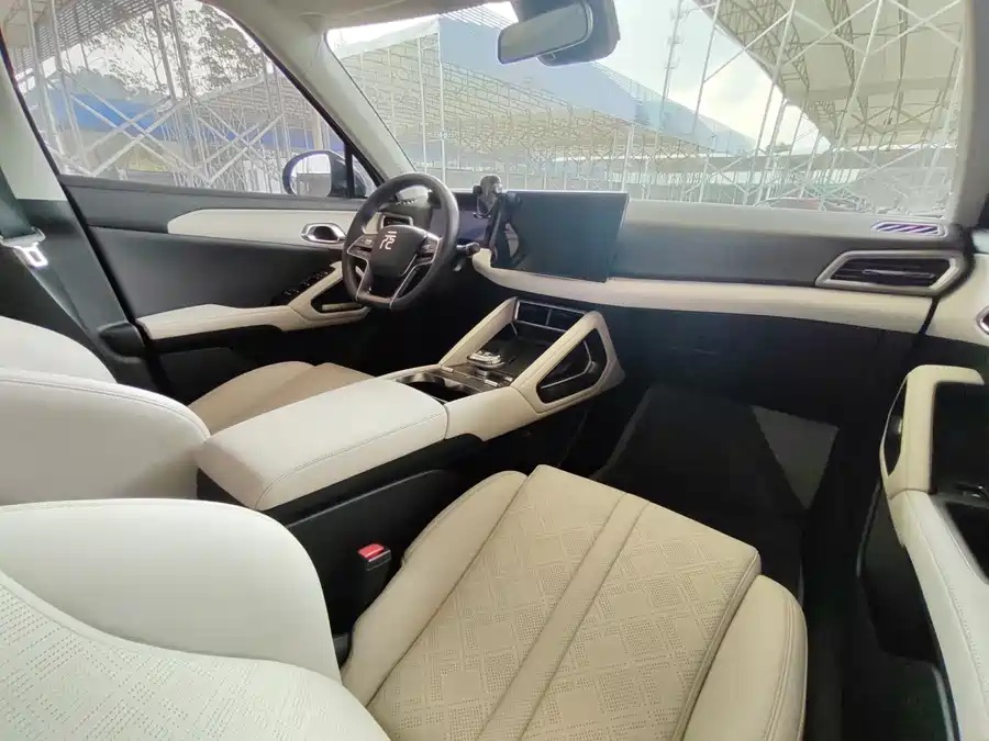 BYD 2024 BYD Yuan UP 401km Leading Edition