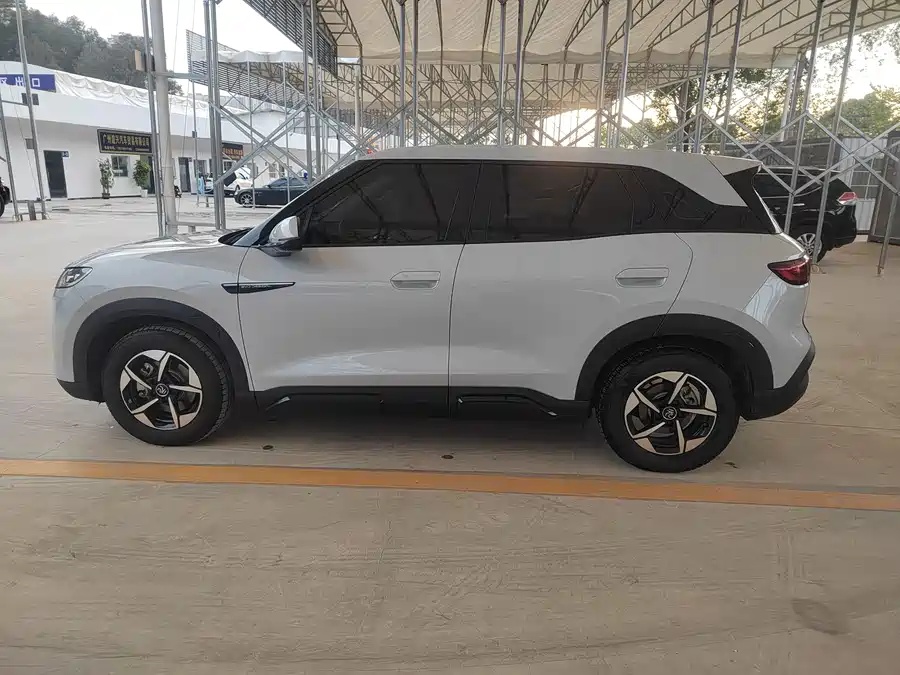 2024 BYD Yuan UP 401km Leading Edition