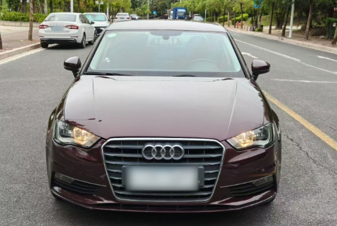 Audi 2014 Audi A3 Limousine 35 TFSI Automatic Advanced Version