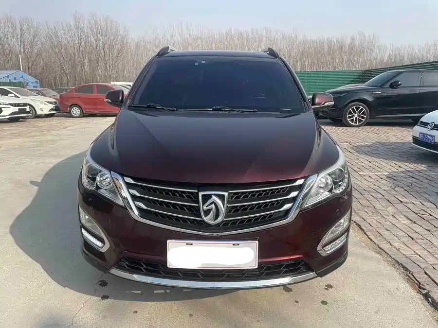 BAOJUN 2015 Baojun 560 1.8L Manual Luxury Edition