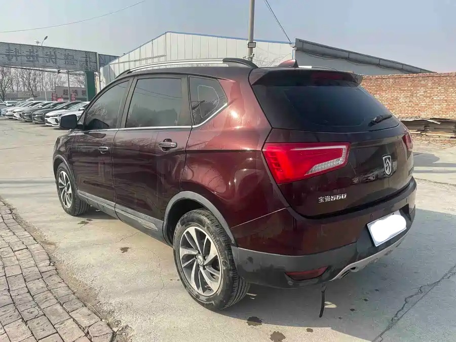 BAOJUN 2015 Baojun 560 1.8L Manual Luxury Edition