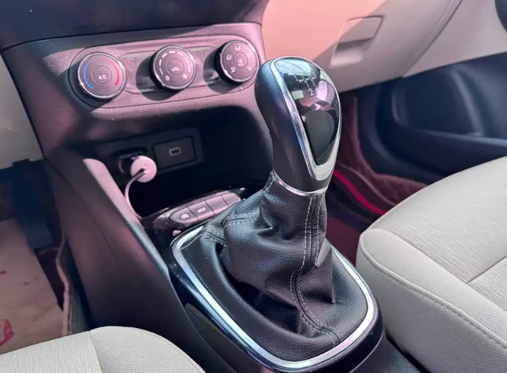 Buick 2018 Buick Excelle 15N Manual Elite