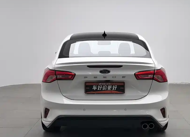 Ford 2020 Ford Focus Sedan EcoBoost 180 Automatic ST Line