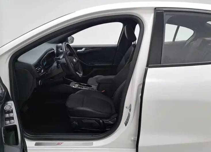 Ford 2020 Ford Focus Sedan EcoBoost 180 Automatic ST Line