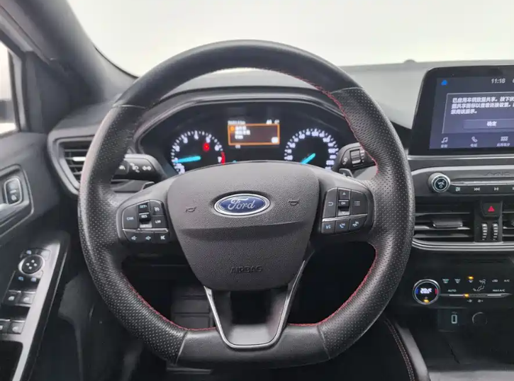 Ford 2020 Ford Focus Sedan EcoBoost 180 Automatic ST Line