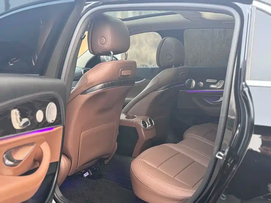 Mercedes-Benz 2019 Mercedes-Benz E 300 L Sport Fashion Type