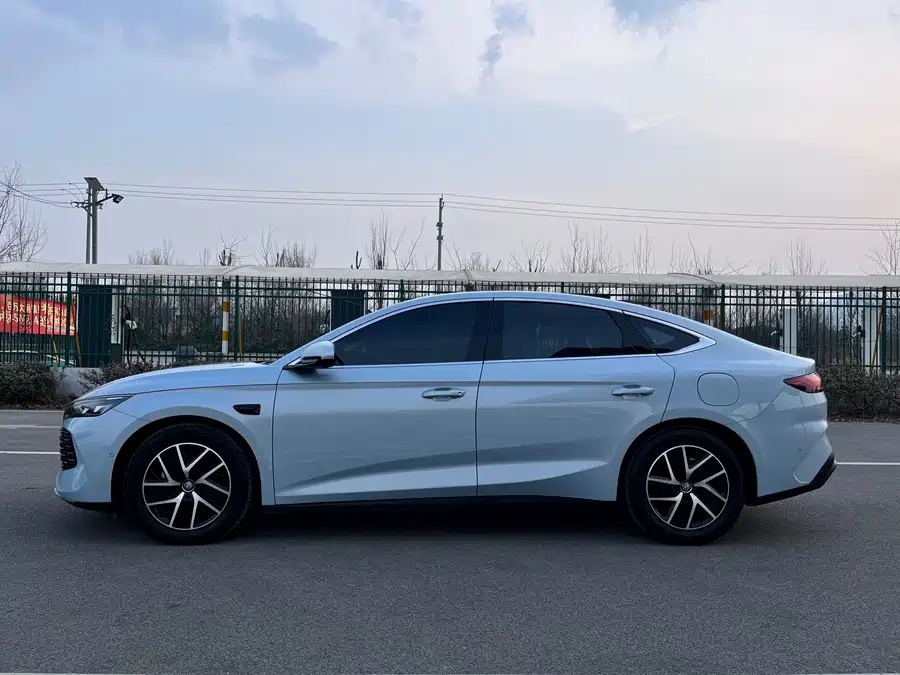 BYD 2025 BYD Qin L DM-i Intelligent Driving 80KM Superior