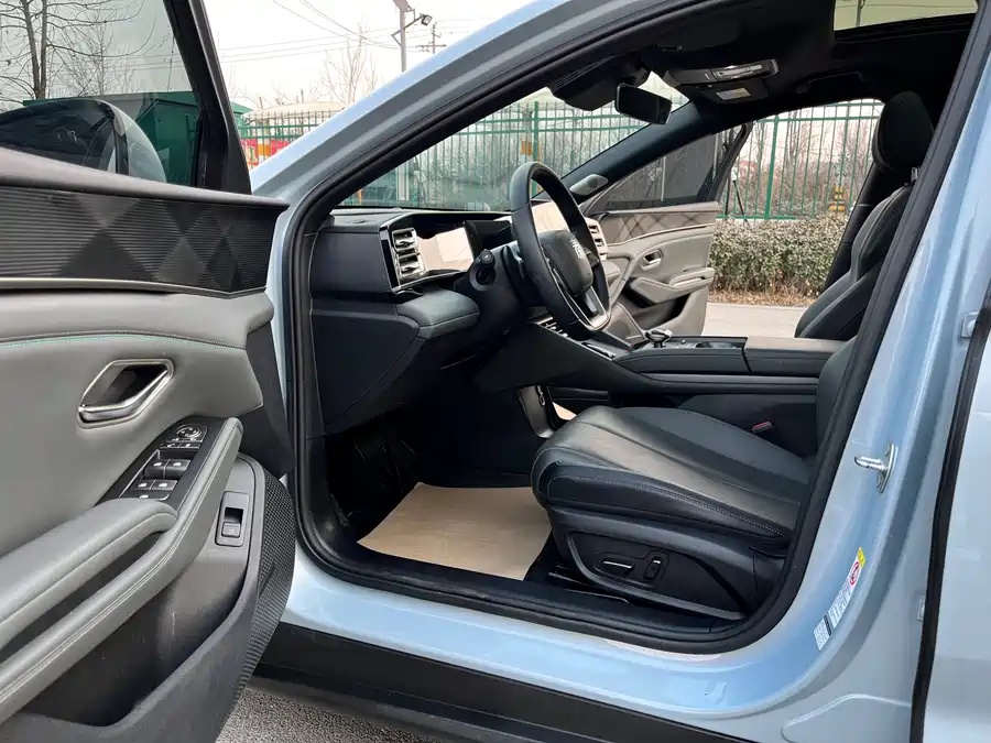 BYD 2025 BYD Qin L DM-i Intelligent Driving 80KM Superior