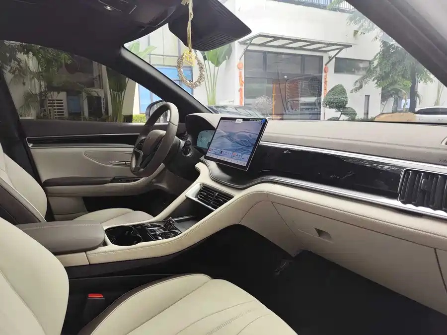 BYD 2025 BYD Song PLUS DM-i 112KM Premium