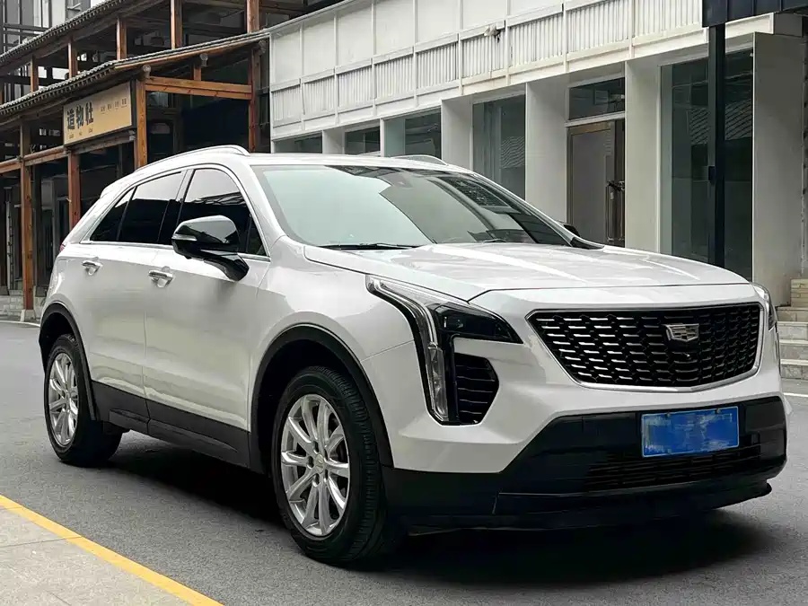 Cadillac XT4 2018 28T Two-Wheel Drive Technology Edition