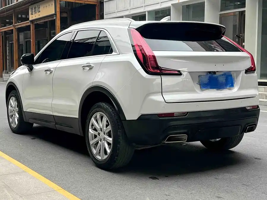 Cadillac Cadillac XT4 2018 28T Two-Wheel Drive Technology Edition