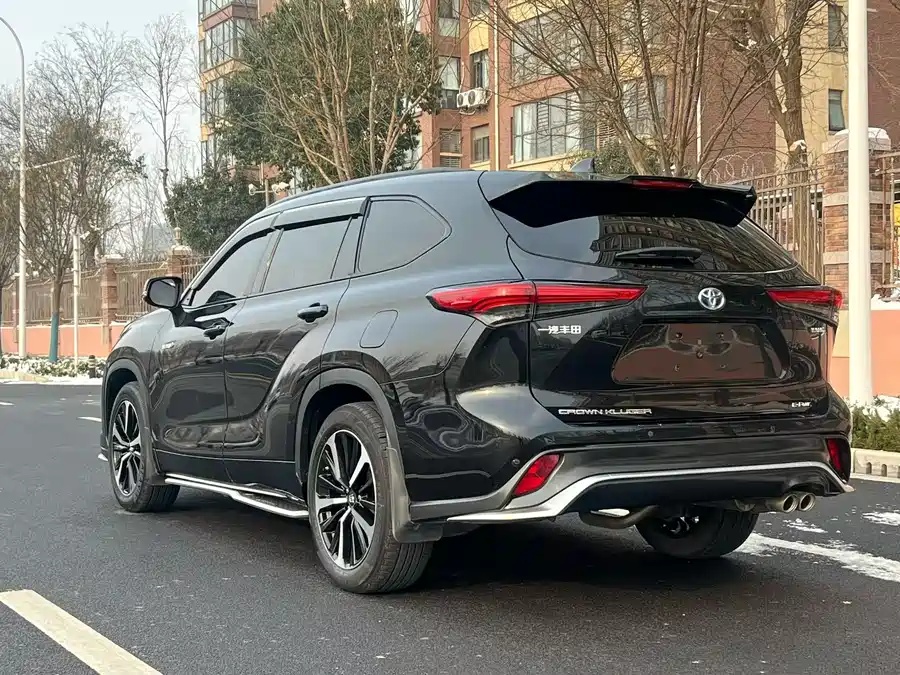 Toyota Crown Kluger 2022 2.5L HEV 4WD Luxury Edition