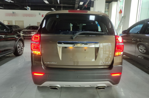 Chevrolet 2015 Chevrolet Captiva 2.4L 4WD Flagship Edition 7-Seater