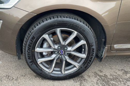 Volvo 2017 Volvo XC60 T5 AWD Momentum Pro Edition