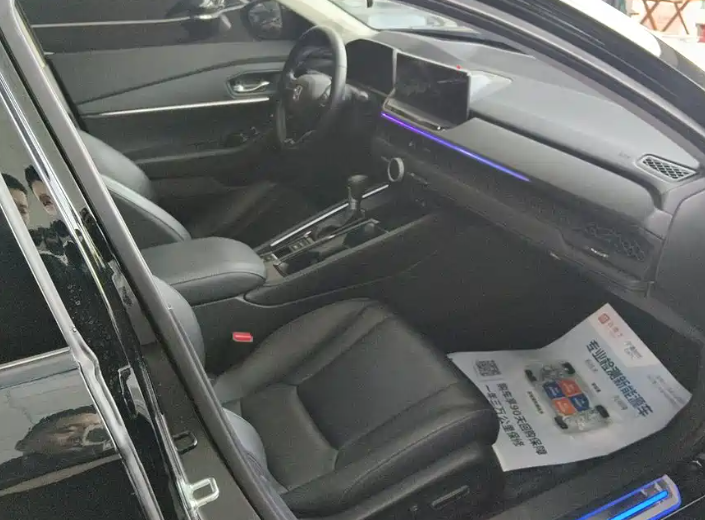 Honda 2024 Honda Accord  260TURBO Luxury Edition