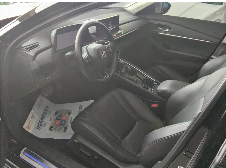 Honda 2024 Honda Accord  260TURBO Luxury Edition