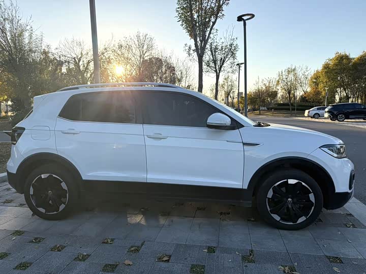 Volkswagen Tacqua 2023 200TSI DSG Yuezhilian Edition