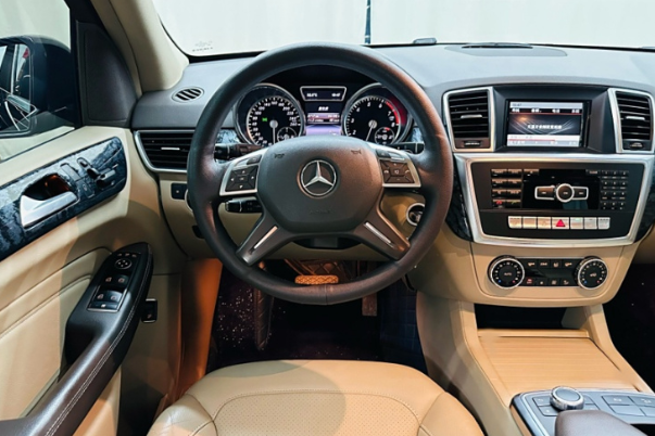 Mercedes-Benz 2015 Mercedes-Benz M-Class ML 320 4MATIC