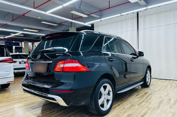 Mercedes-Benz 2015 Mercedes-Benz M-Class ML 320 4MATIC