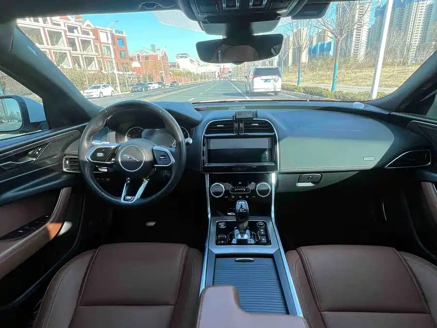 JAGUAR 2020 Jaguar XEL 2.0T 200PS R-DYNAMIC S Advance Sport Version