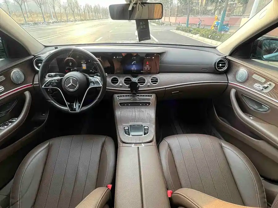 Mercedes-Benz 2021 Mercedes-Benz E-Class E 300 L Luxury Edition