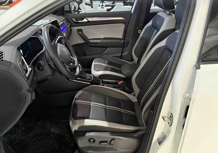 Volkswagen 2023 Volkswagen T-ROC 300TSI DSG 2WD Chenguang Edition