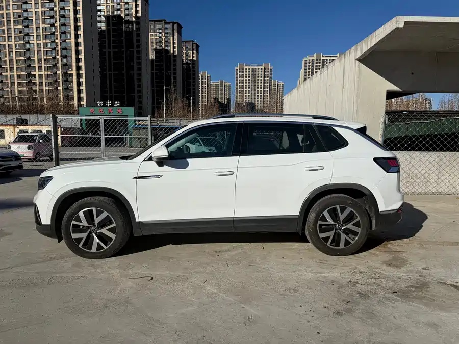 Volkswagen 2023 Volkswagen Tayron 300TSI 2WD Luxury Plus Advanced Edition