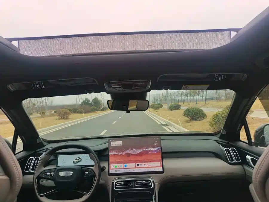 2025 جيلي ستاراي 1.5TD DCT إصدار شانغيه