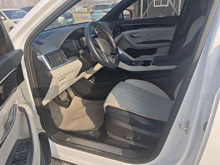 BYD Song PLUS 2025 EV 520km Luxury Edition