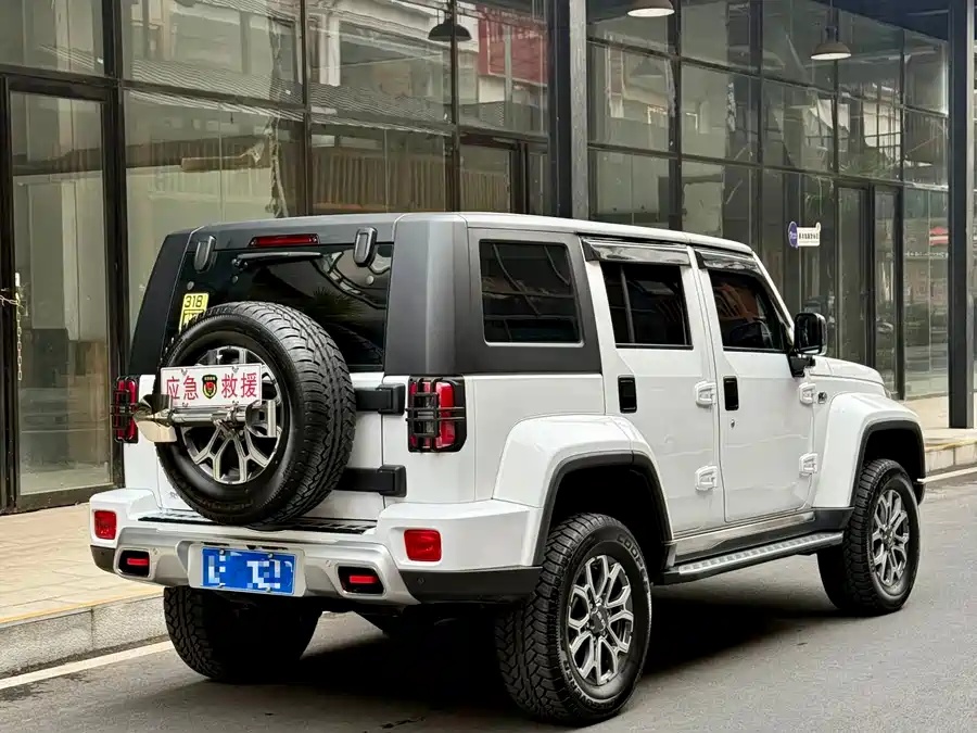 Beijing Off-road Beijing BJ40 2023 2.0T Automatic 4WD City Hunter Knight Edition