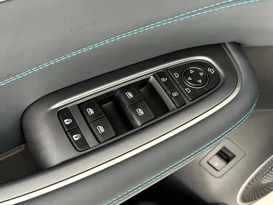 BYD Sea Lion 07 DM‑i 2025 150 Pilot Plus Edition