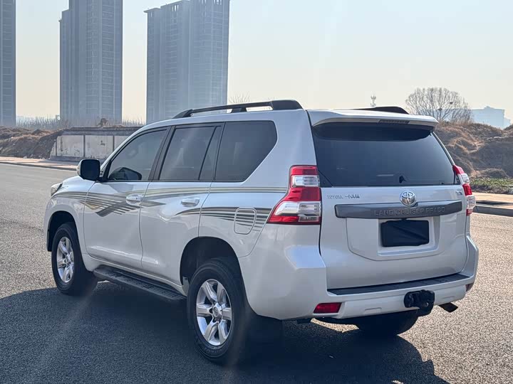 Toyota Toyota Prado 2016 2.7L Automatic Luxury Edition