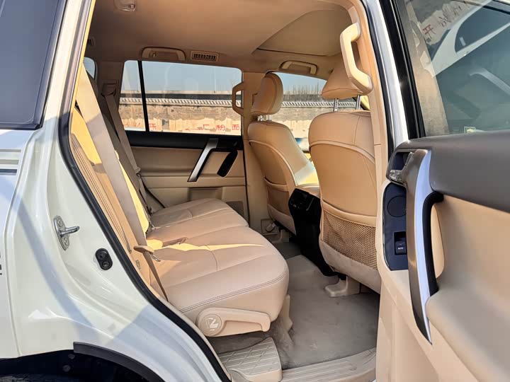 Toyota Toyota Prado 2016 2.7L Automatic Luxury Edition