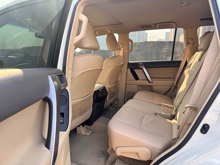 Toyota Toyota Prado 2016 2.7L Automatic Luxury Edition