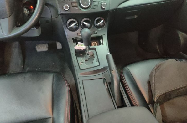 2011 Mazda 3 Starshine Sedan 1.6L Automatic Comfort