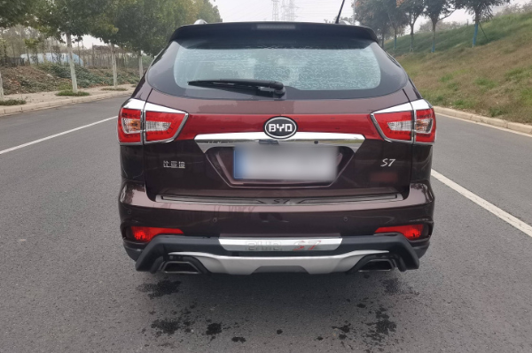 BYD 2015 BYD S7 2.0T Automatic Premium