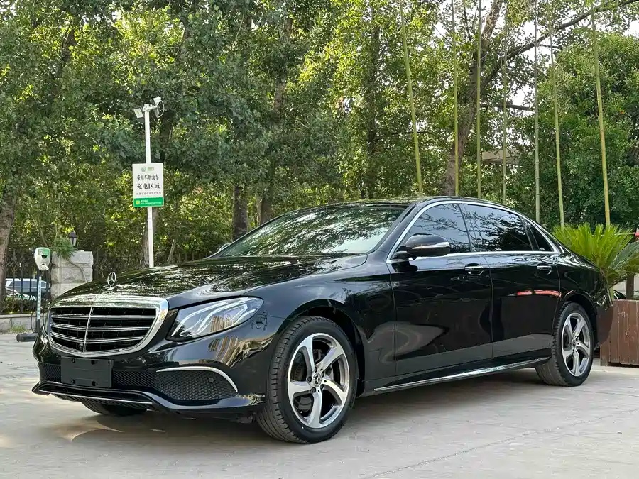 Mercedes-Benz 2018 Mercedes-Benz E 200 L Sport 4MATIC