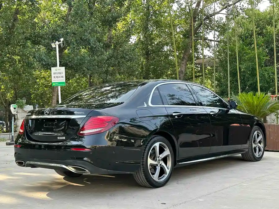 Mercedes-Benz 2018 Mercedes-Benz E 200 L Sport 4MATIC