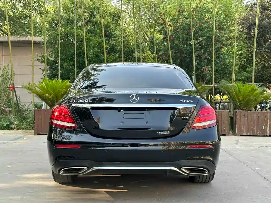 Mercedes-Benz 2018 Mercedes-Benz E 200 L Sport 4MATIC