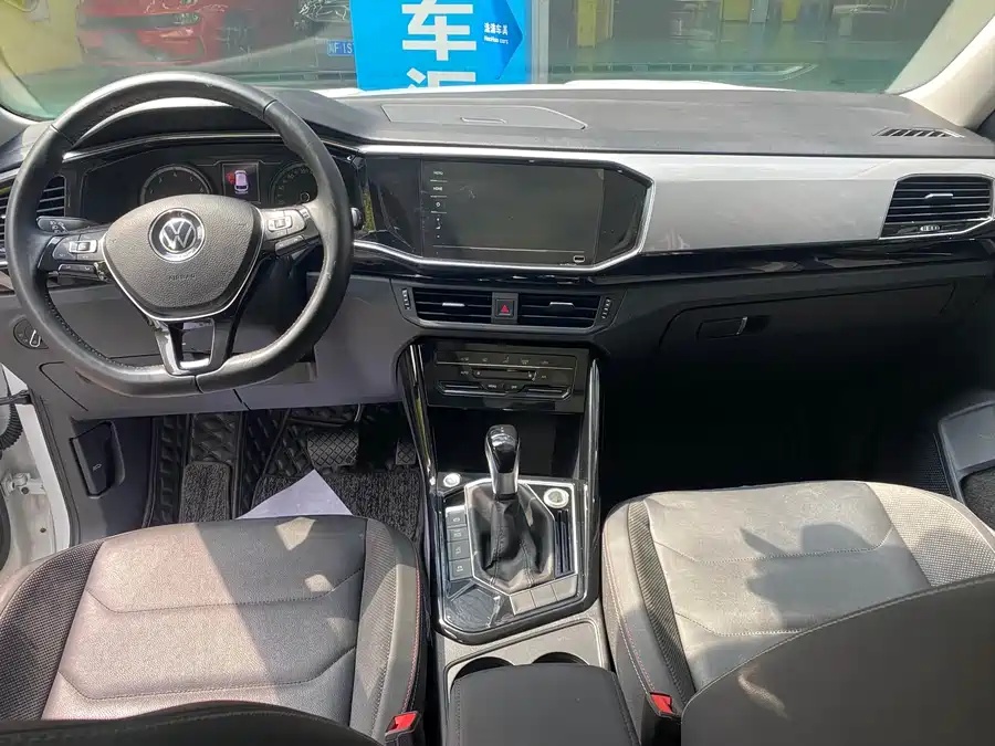 Volkswagen 2020 Volkswagen Tayron 330TSI 2WD Luxury Intelligent Connected Edition