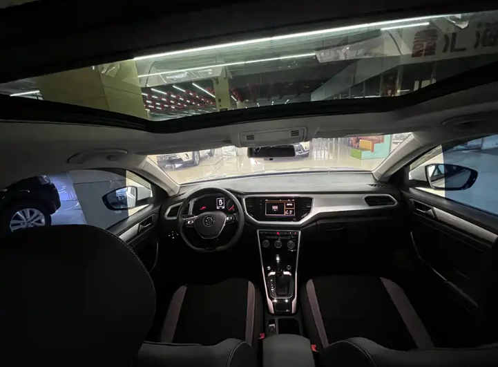 Volkswagen 2022 Volkswagen T-ROC 280TSI DSG 2WD Comfort Plus