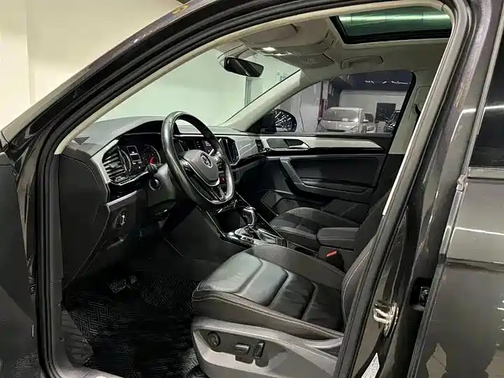 Volkswagen 2022 Volkswagen Tayron 280TSI 2WD Luxury Intelligent Connected Edition