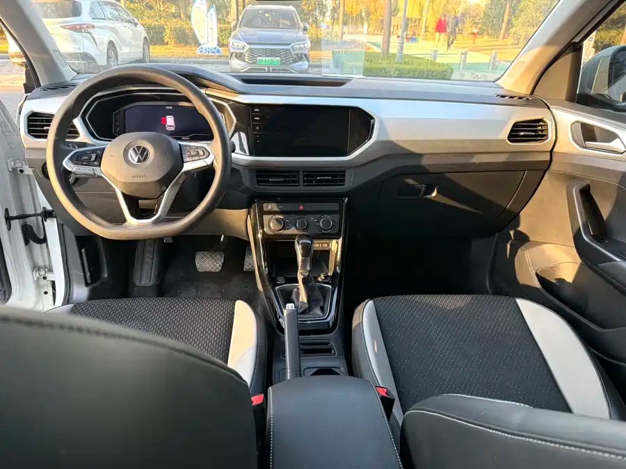 Volkswagen 2023 Volkswagen TACQUA 200TSI DSG Yue Intelligent Connected Edition
