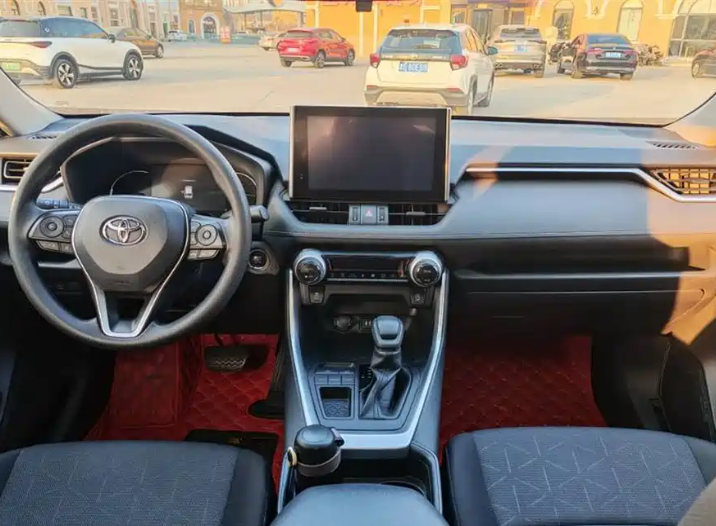 Toyota 2021 Toyota RAV4  2.0L CVT 2WD Fashion Edition