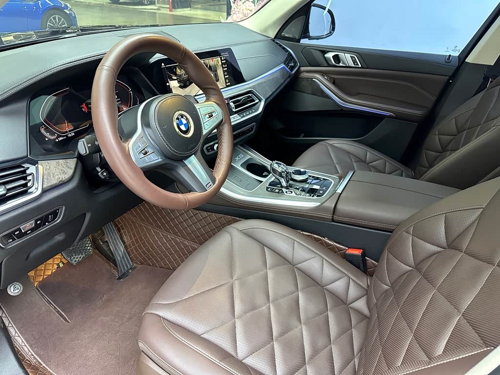 BMW 2022 BMW X5 xDrive30Li M Sport Package